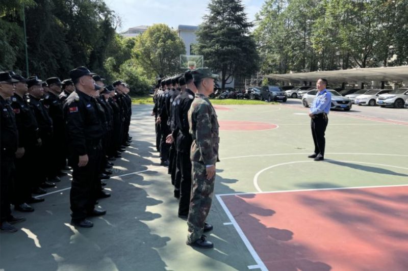 懷化藍(lán)盾保安服務(wù)有限公司,湖南保安服務(wù),湖南區(qū)域秩序維護,湖南物業(yè)管理服務(wù) 懷化藍(lán)盾保安服務(wù)有限公司,湖南保安服務(wù),湖南區(qū)域秩序維護,湖南物業(yè)管理服務(wù)