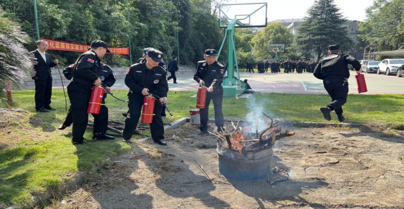 懷化藍(lán)盾保安服務(wù)有限公司,湖南保安服務(wù),湖南區(qū)域秩序維護,湖南物業(yè)管理服務(wù) 懷化藍(lán)盾保安服務(wù)有限公司,湖南保安服務(wù),湖南區(qū)域秩序維護,湖南物業(yè)管理服務(wù)